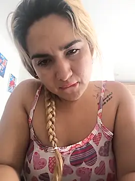 violet-grey online show from 04-16-26, 01:45