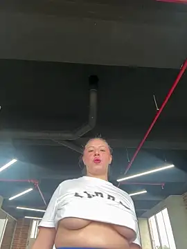 Sofi Collinss online show from 03-05-26, 08:16