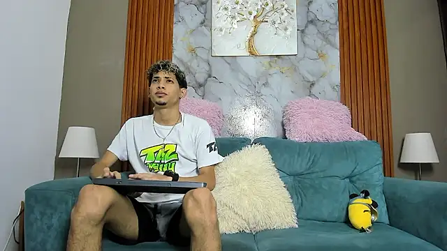 YOUNG BOYS HELL online show from 03-13-26, 01:12