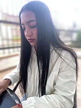 Daniela Pink online show from 04-30-26, 11:27