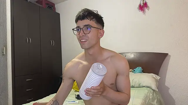 Snapshot of Rakhub chatting on 03-03-26, 10:15 Rakhub online show from 03-03-26, 10:15