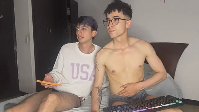 Snapshot of Rakhub chatting on 03-04-26, 10:49 Rakhub online show from 03-04-26, 10:49