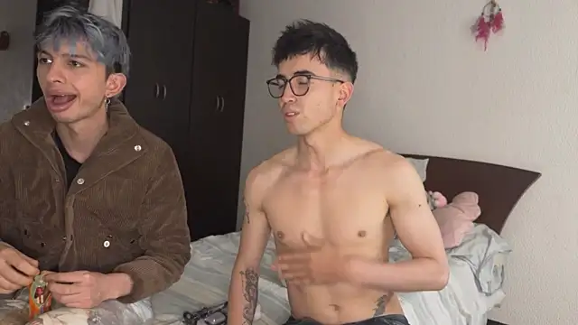 Snapshot of Rakhub chatting on 03-09-26, 10:47 Rakhub online show from 03-09-26, 10:47