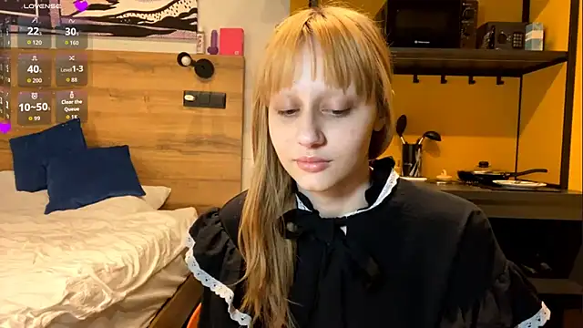 TriciaHartery online show from 03-07-26, 03:09