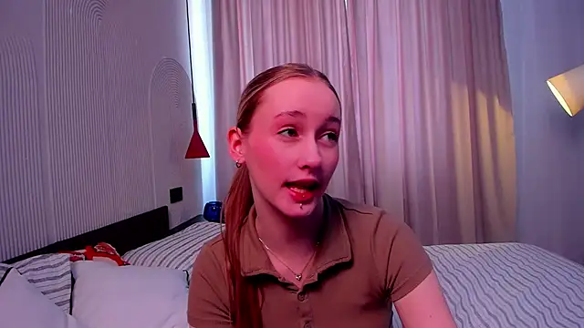 TraceeRebollar online show from 03-04-26, 07:36