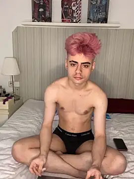 YourFavouriteTwink online show from 03-13-26, 06:03