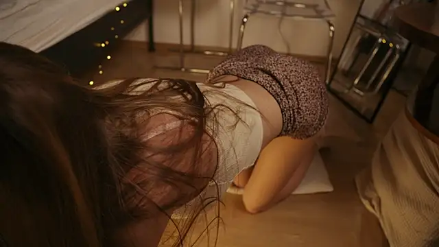 Riri kikki online show from 04-25-26, 04:15