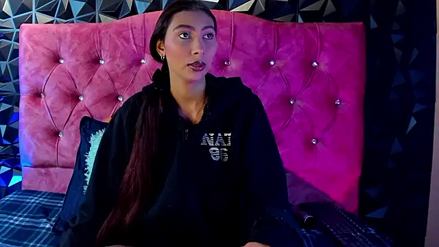 angeldreams15  online show from 03-18-26, 07:06