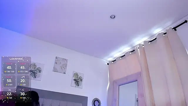 julietha Vega online show from 04-28-26, 06:13