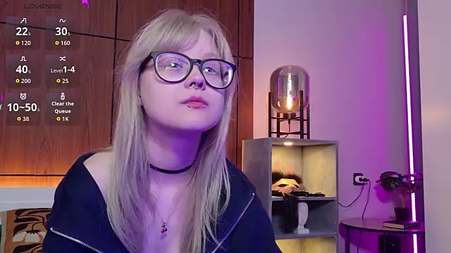 MoliQin online show from 04-11-26, 07:35