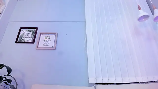 Amber Novoa online show from 02-16-26, 03:19