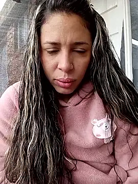 kiki milu online show from 04-22-26, 01:34