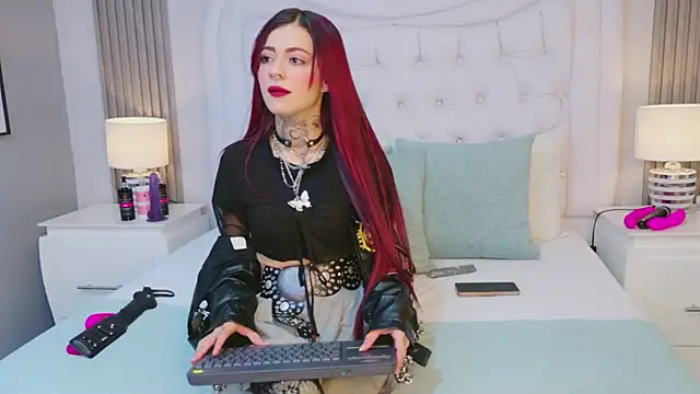 Snapshot of AntonellaEscudero chatting on 03-06-26, 08:38 AntonellaEscudero online show from 03-06-26, 08:38