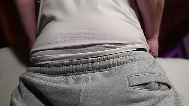 DLCheeks online show from 03-02-26, 04:03