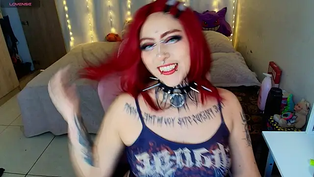 Snapshot of maliciaXpoison chatting on 04-30-26, 05:58 maliciaXpoison online show from 04-30-26, 05:58