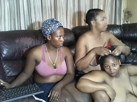 Sky-Diamond online show from 02-28-26, 07:42