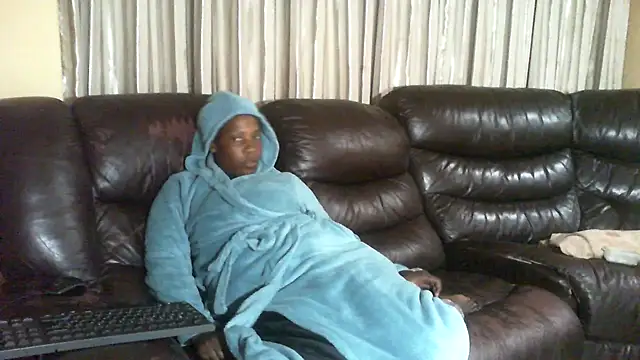 Sky-Diamond online show from 04-22-26, 07:37