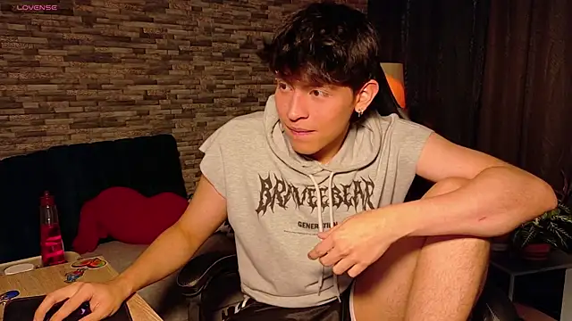 Snapshot of _-Lucky-_ chatting on 03-01-26, 09:06 -Lucky- online show from 03-01-26, 09:06