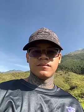 Snapshot of Maxtor_ chatting on 03-01-26, 01:35 Maxtor online show from 03-01-26, 01:35