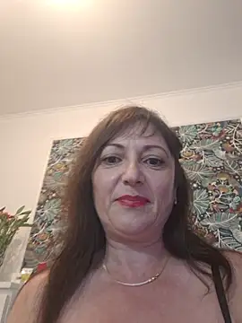Snapshot of SaraGina chatting on 05-16-26, 08:07 SaraGina online show from 05-16-26, 08:07