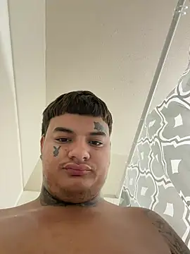 Snapshot of BigdaddyFabian chatting on 03-05-26, 01:18 BigdaddyFabian online show from 03-05-26, 01:18