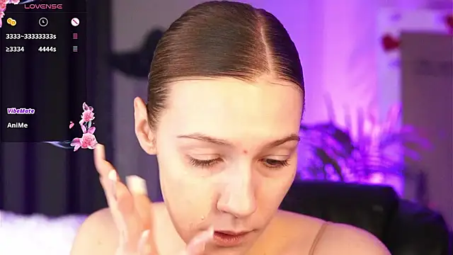 Snapshot of Vanessa__Lui chatting on 02-27-26, 03:23 Vanessa Lui online show from 02-27-26, 03:23