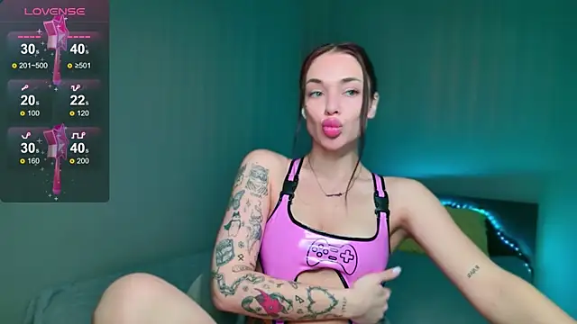 milkbrownn online show from 04-24-26, 02:47