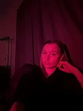 Snapshot of EmmaTurners chatting on 02-23-26, 06:16 EmmaTurners online show from 02-23-26, 06:16