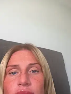 jadey19x online show from 05-06-26, 11:15