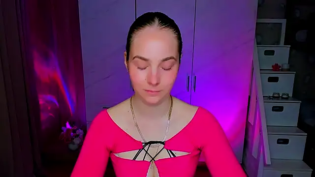 Snapshot of Maddy_Wood_ chatting on 05-11-26, 04:15 Maddy Wood online show from 05-11-26, 04:15