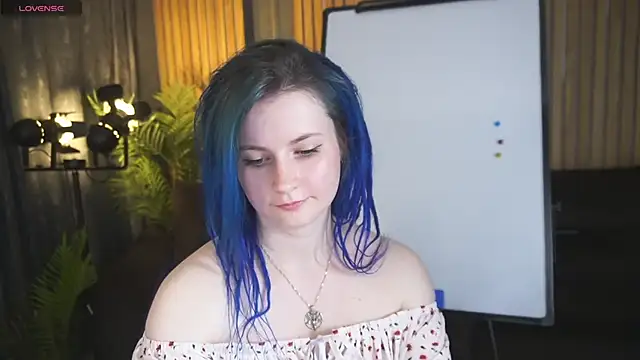 AlisaGracee online show from 05-20-26, 12:44