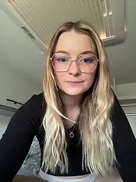 Snapshot of melanieTesss chatting on 05-10-26, 07:57 melanieTesss online show from 05-10-26, 07:57