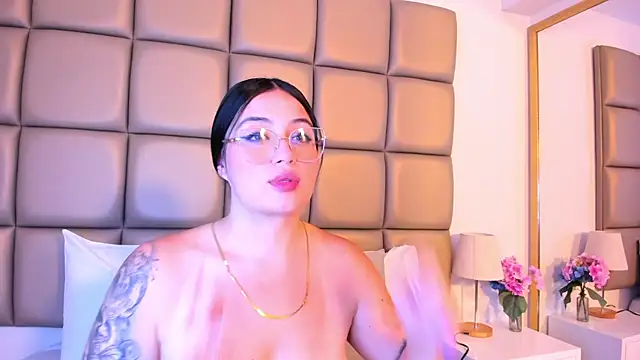 annybentleii online show from 04-16-26, 11:00