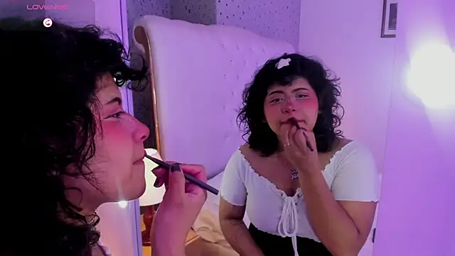 Snapshot of VinkSmokee chatting on 03-08-26, 02:54 VinkSmokee online show from 03-08-26, 02:54