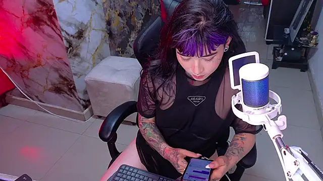 nova kitttyy online show from 06-17-26, 04:26