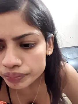 Snapshot of Colleage-girl chatting on 04-04-26, 03:53 Colleage-girl online show from 04-04-26, 03:53