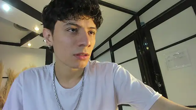 Snapshot of Angel_St1 chatting on 05-11-26, 01:50 Angel St1 online show from 05-11-26, 01:50