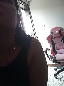 Snapshot of Mishell_Perez chatting on 02-23-26, 07:22 Mishell Perez online show from 02-23-26, 07:22