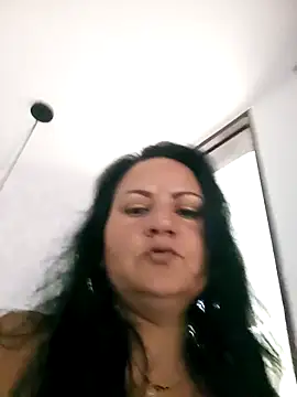 Snapshot of Mishell_Perez chatting on 03-13-26, 07:42 Mishell Perez online show from 03-13-26, 07:42