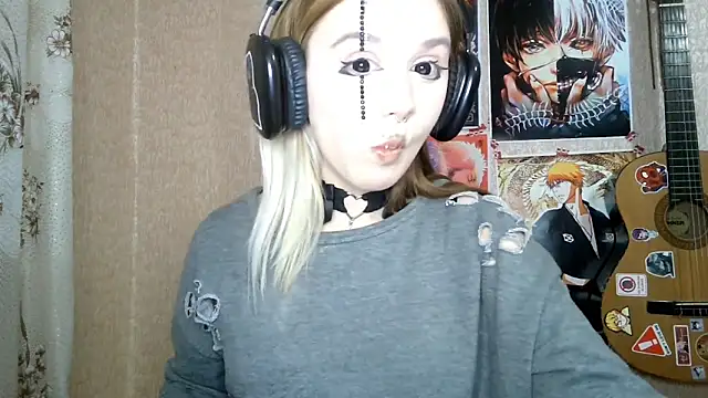 Snapshot of MilaTyan chatting on 03-10-26, 04:34 MilaTyan online show from 03-10-26, 04:34