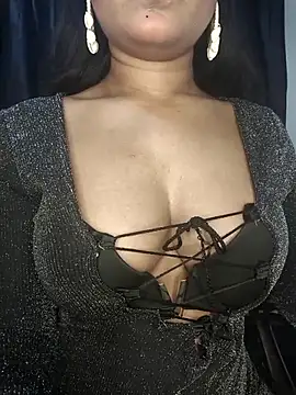 Snapshot of LINNI_3 chatting on 03-07-26, 03:42 LINNI 3 online show from 03-07-26, 03:42