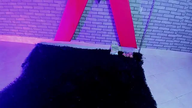 hillary bigbutt online show from 04-24-26, 10:50