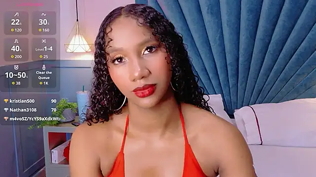 Snapshot of Chloe-Rose- chatting on 05-28-26, 06:10 Chloe-Rose- online show from 05-28-26, 06:10