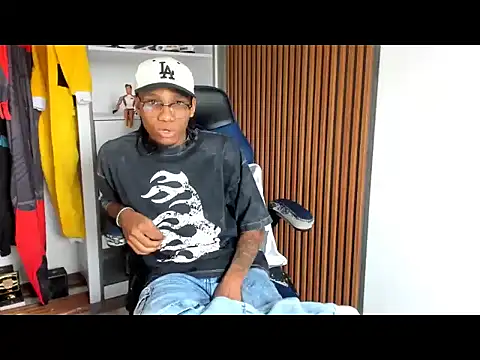 Snapshot of yandi_hot chatting on 02-27-26, 02:28 yandi hot online show from 02-27-26, 02:28