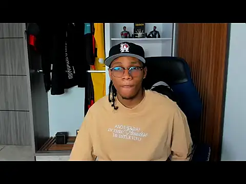 Snapshot of yandi_hot chatting on 03-13-26, 02:23 yandi hot online show from 03-13-26, 02:23