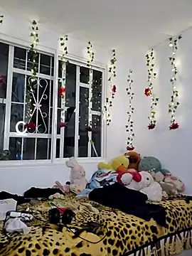 Snapshot of IncognitoLive1 chatting on 03-11-26, 08:20 IncognitoLive1 online show from 03-11-26, 08:20