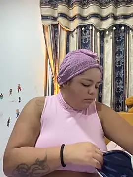 Snapshot of dalia_zambrano chatting on 03-10-26, 10:20 dalia zambrano online show from 03-10-26, 10:20