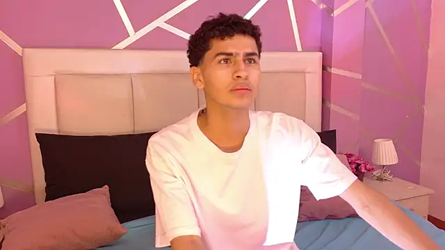 Snapshot of Dark_Sultan chatting on 02-16-26, 09:33 Dark Sultan online show from 02-16-26, 09:33