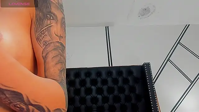 Snapshot of evangeline_valencia chatting on 02-19-26, 09:33 evangeline valencia online show from 02-19-26, 09:33