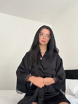 Snapshot of Amberbanxx chatting on 02-18-26, 12:12 Amberbanxx online show from 02-18-26, 12:12